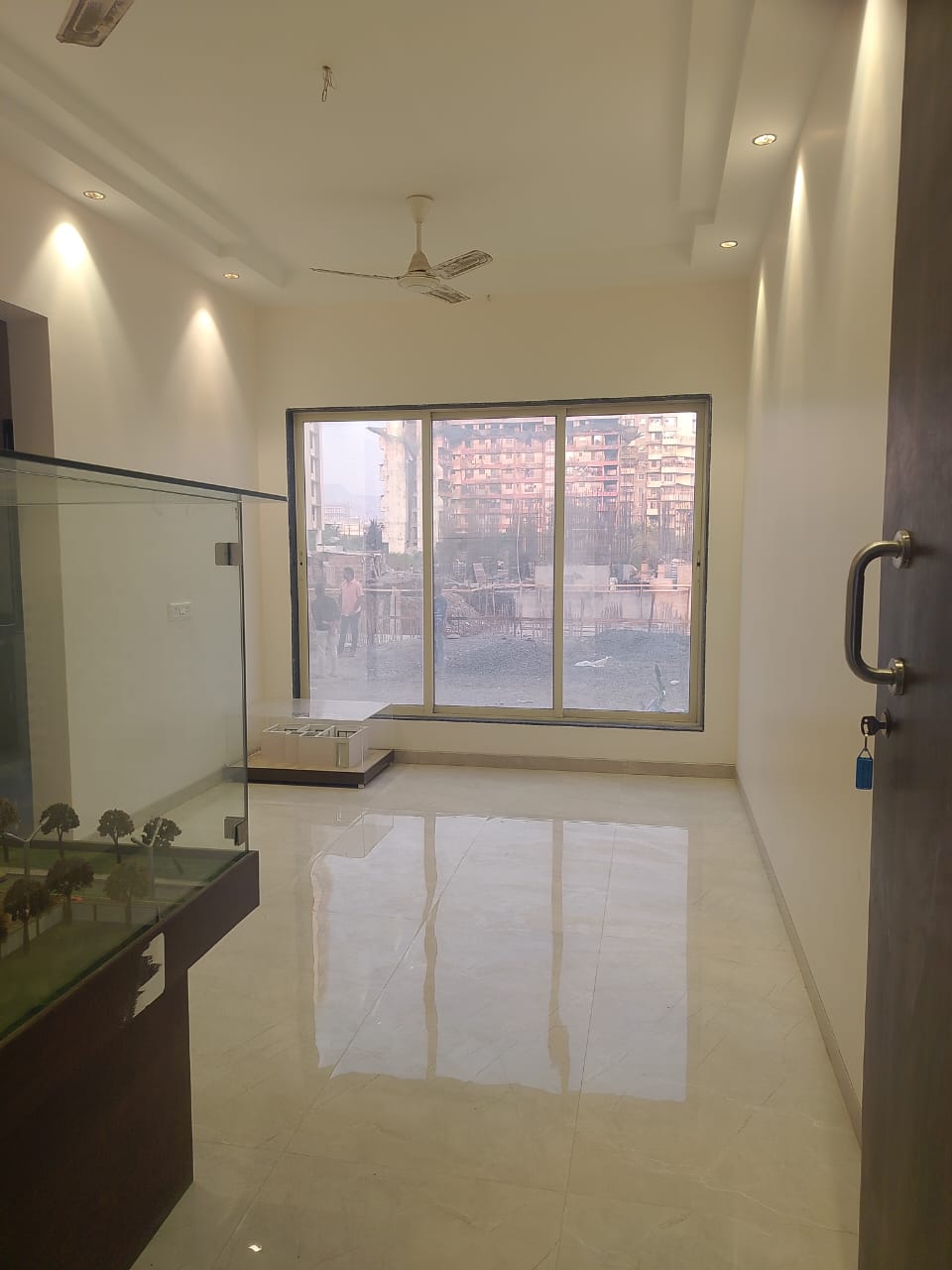 1000051460 Bombay Urbans