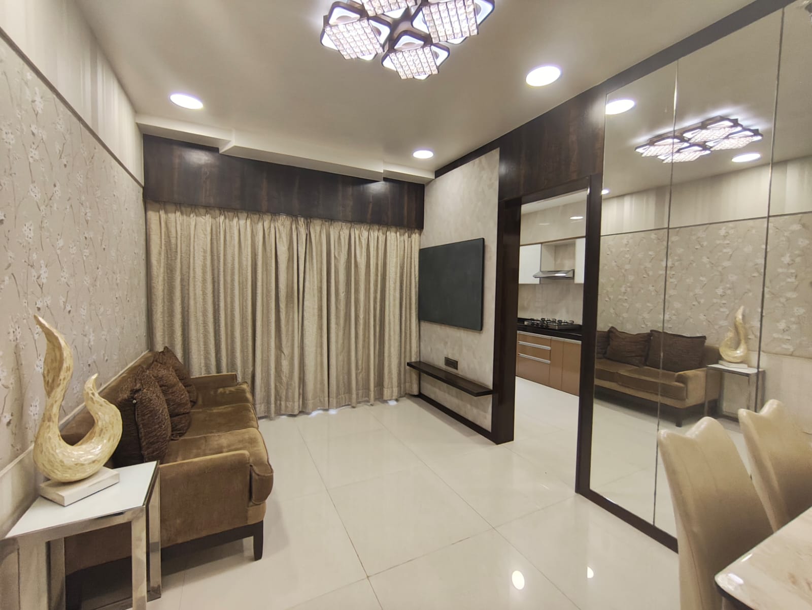 agrwalparamount2bhk4