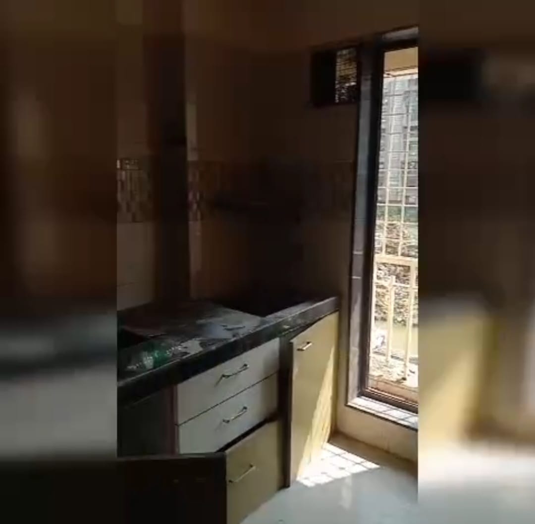 e0ff7305-c918-4a9c-beb8-bac64eac78cc