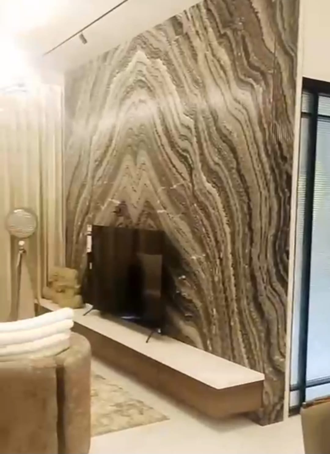 bbd0feef-1b6a-4f98-bec2-1f0887b4684f