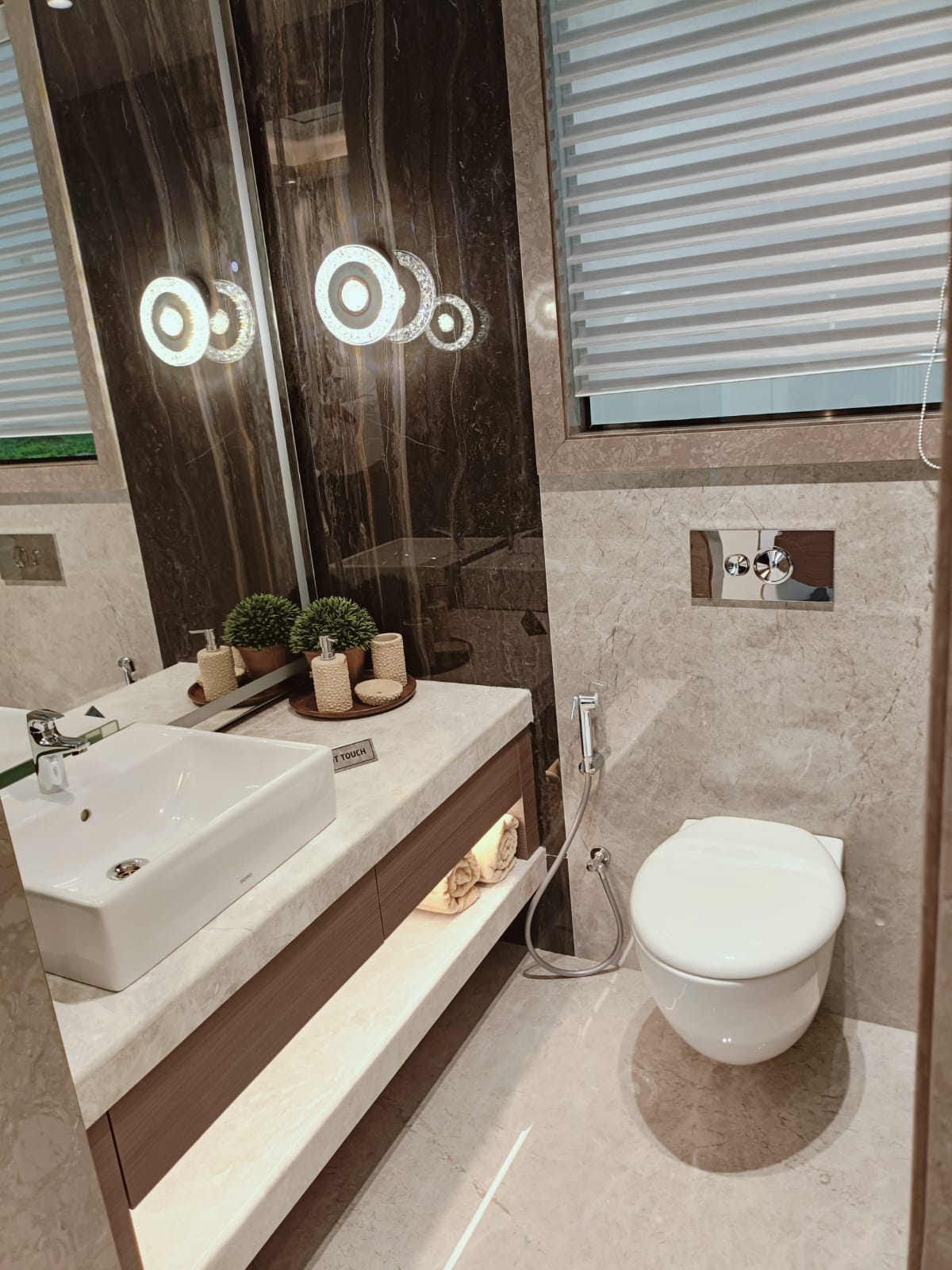 c2894bfe-6560-4914-9d63-58ec044f2d25-1_all_119441