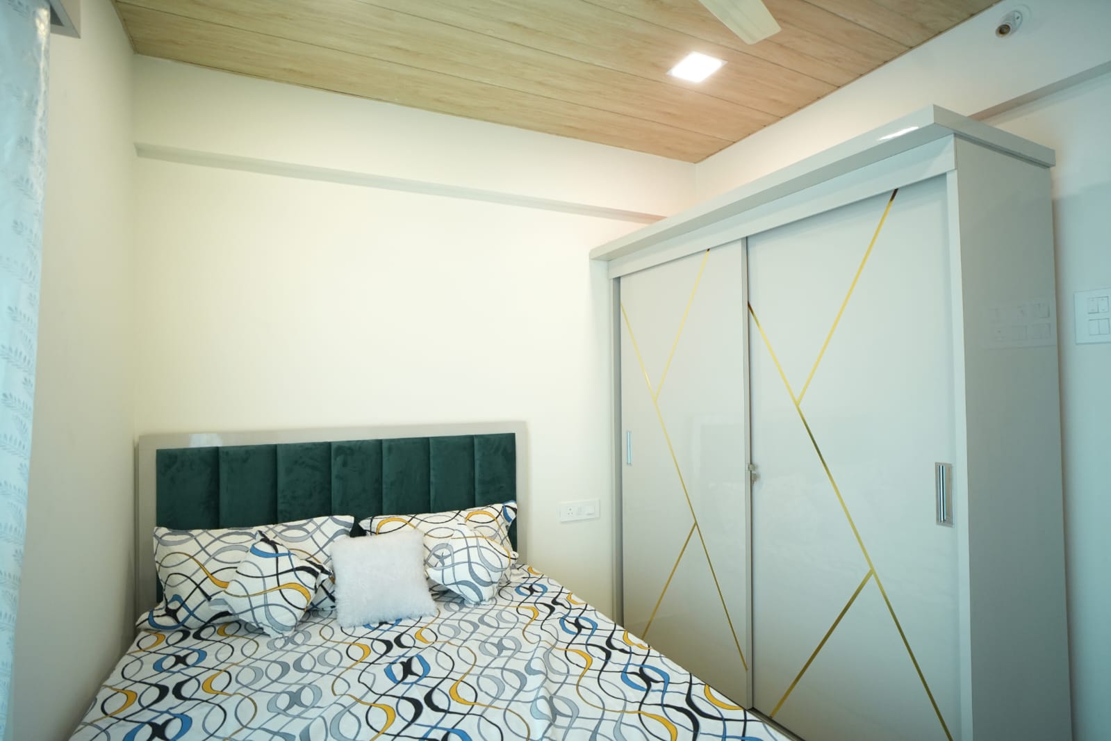 WhatsApp Image 2025-12-05 at 2.36.31 PM